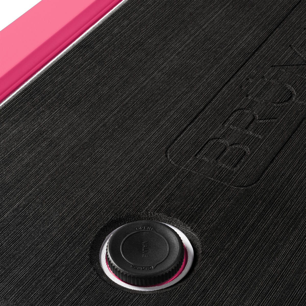 brutank-g4 brutank-55qt-neonpink-vent.png